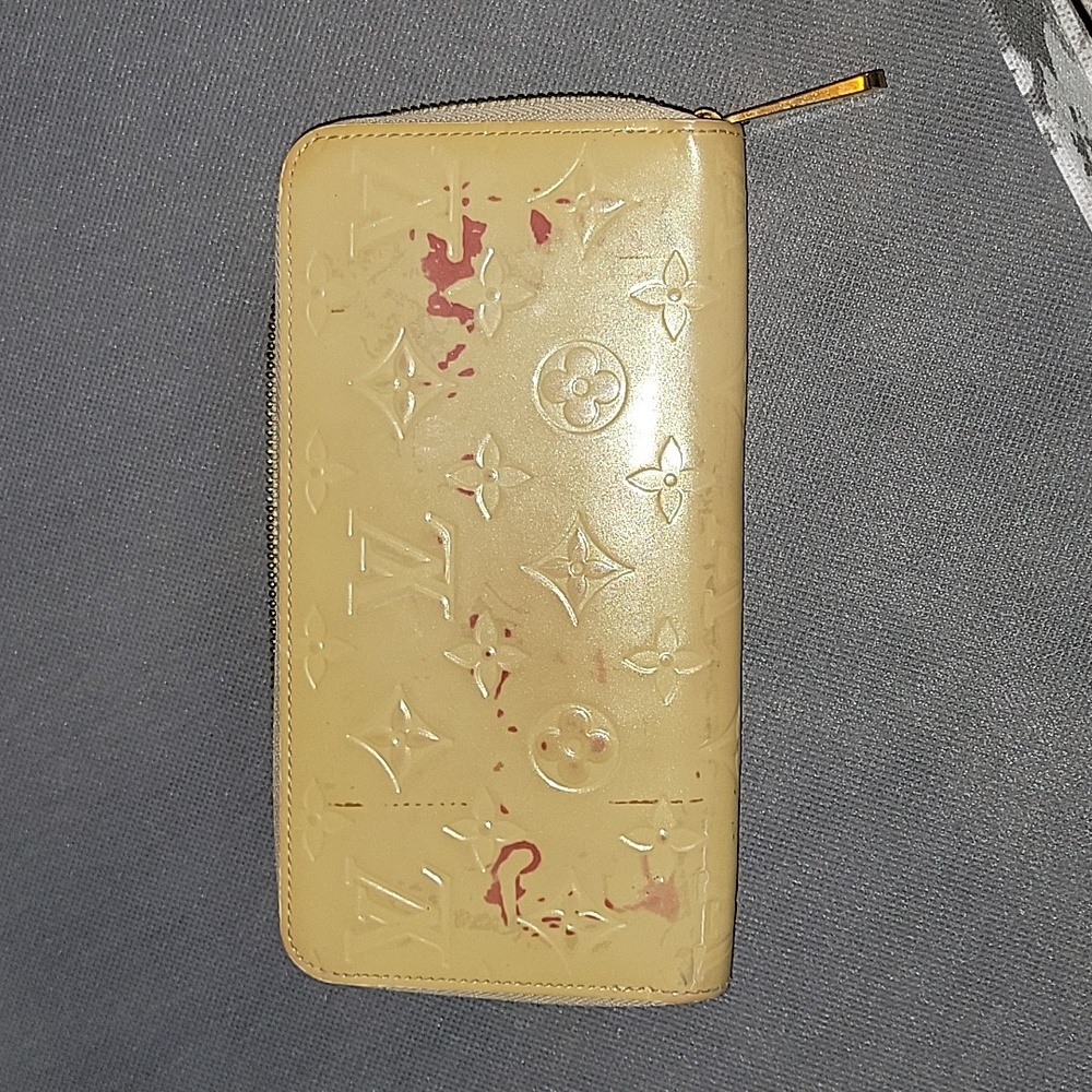 Authentic Louis Vuitton Vernis Long Zippy Wallet